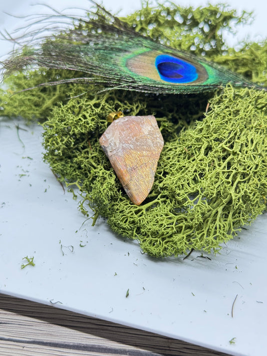 Roher Golden Arusha Quartz Anhänger