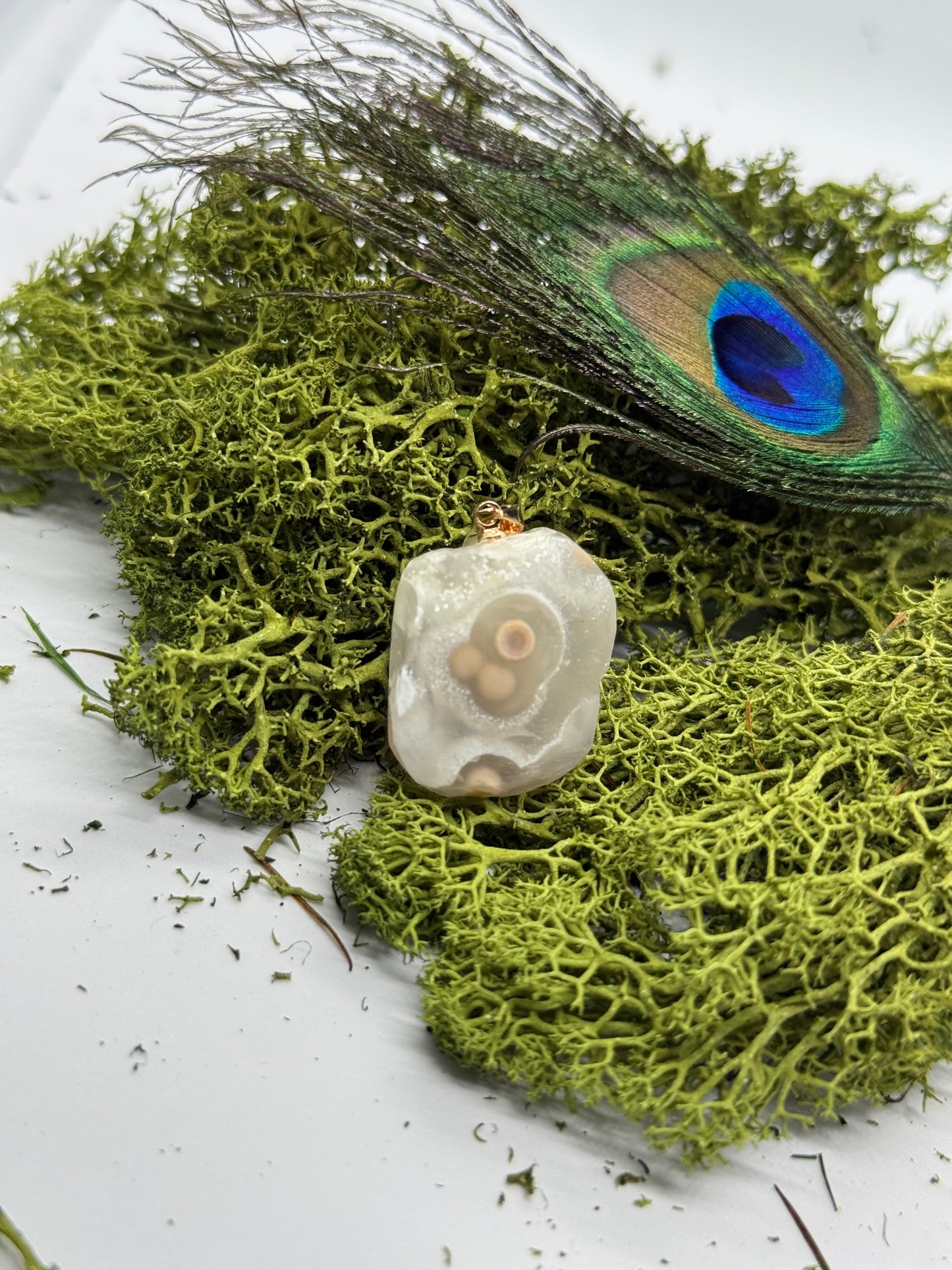 Halbgeschliffener Ozean Jaspis Anhänger