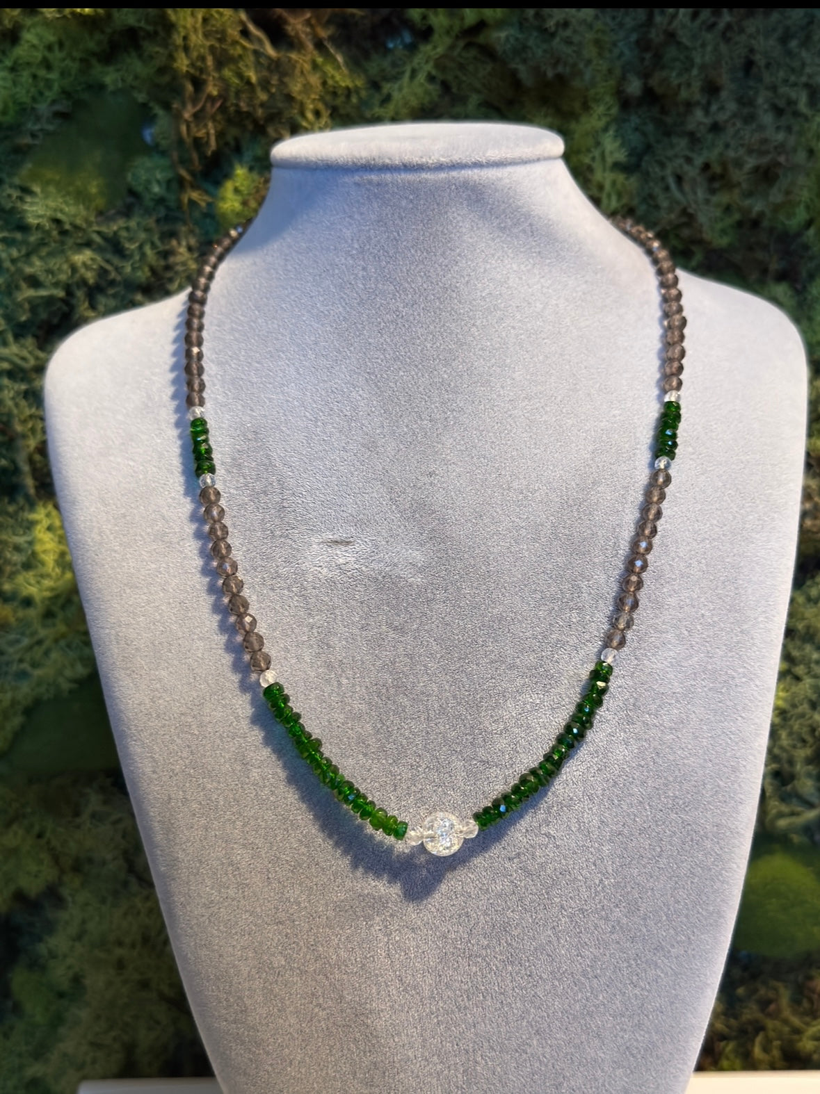 Chokerkette aus Rauchqurz mit Diopsid und Bergkristall