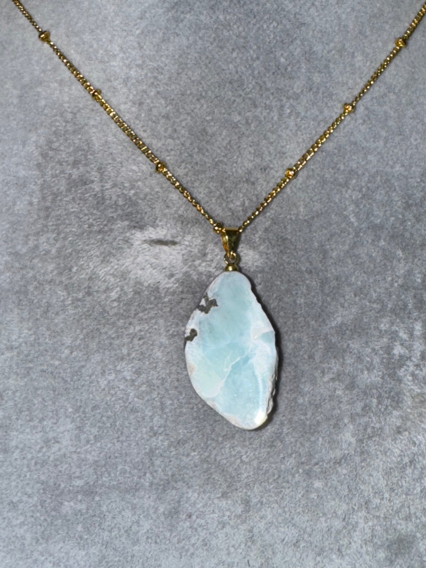 angeschliffener Larimar Anhänger