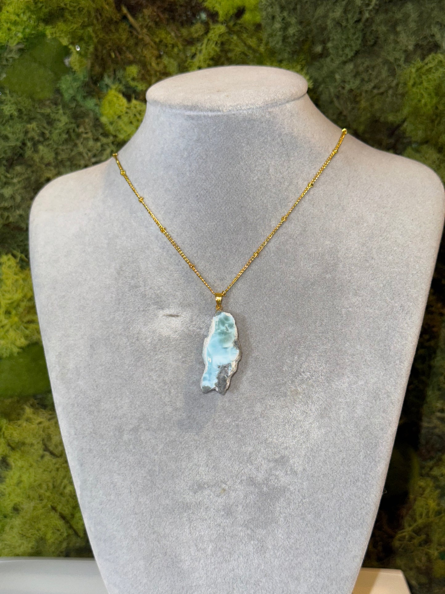 angeschliffener Larimar Anhänger